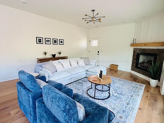 2nd image of 1151 Shoreside Rd
