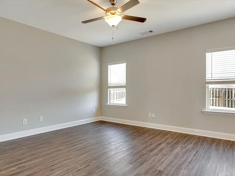 3888 Harper Franklin Ave — Photo 8