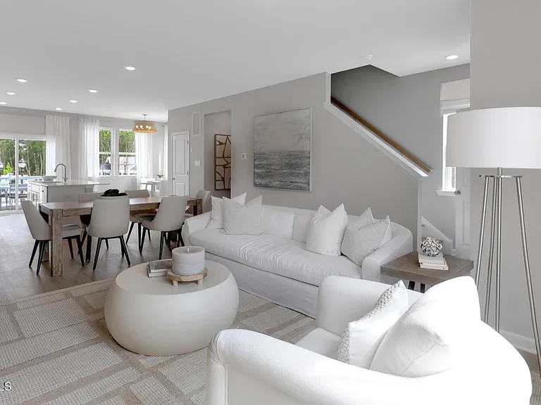 14 Forest Park Dr — Photo 11