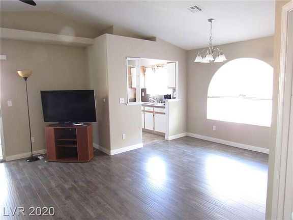 5th image of 3432 Winterhaven St Unit 201