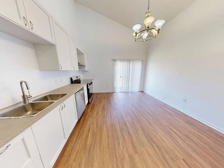 362 Filmore Dr — Photo 7