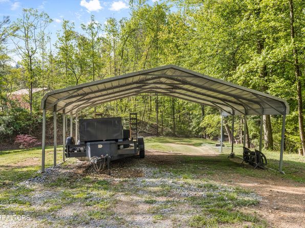 1439 Coalhill Rd, Harriman, TN 37748
