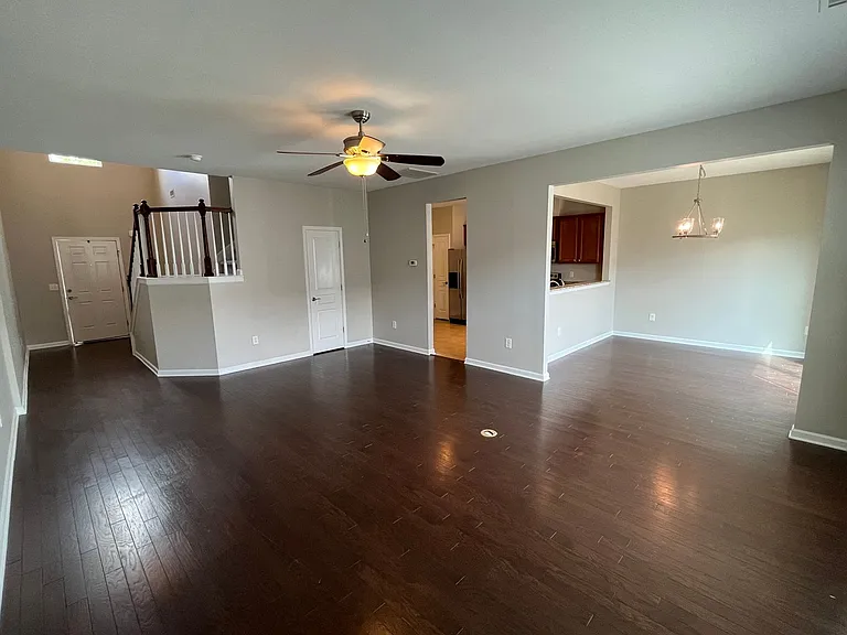8206 Yaxley Hall Dr — Photo 8