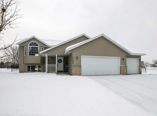 12999 Jenkins Dr SE, Becker, MN 55308