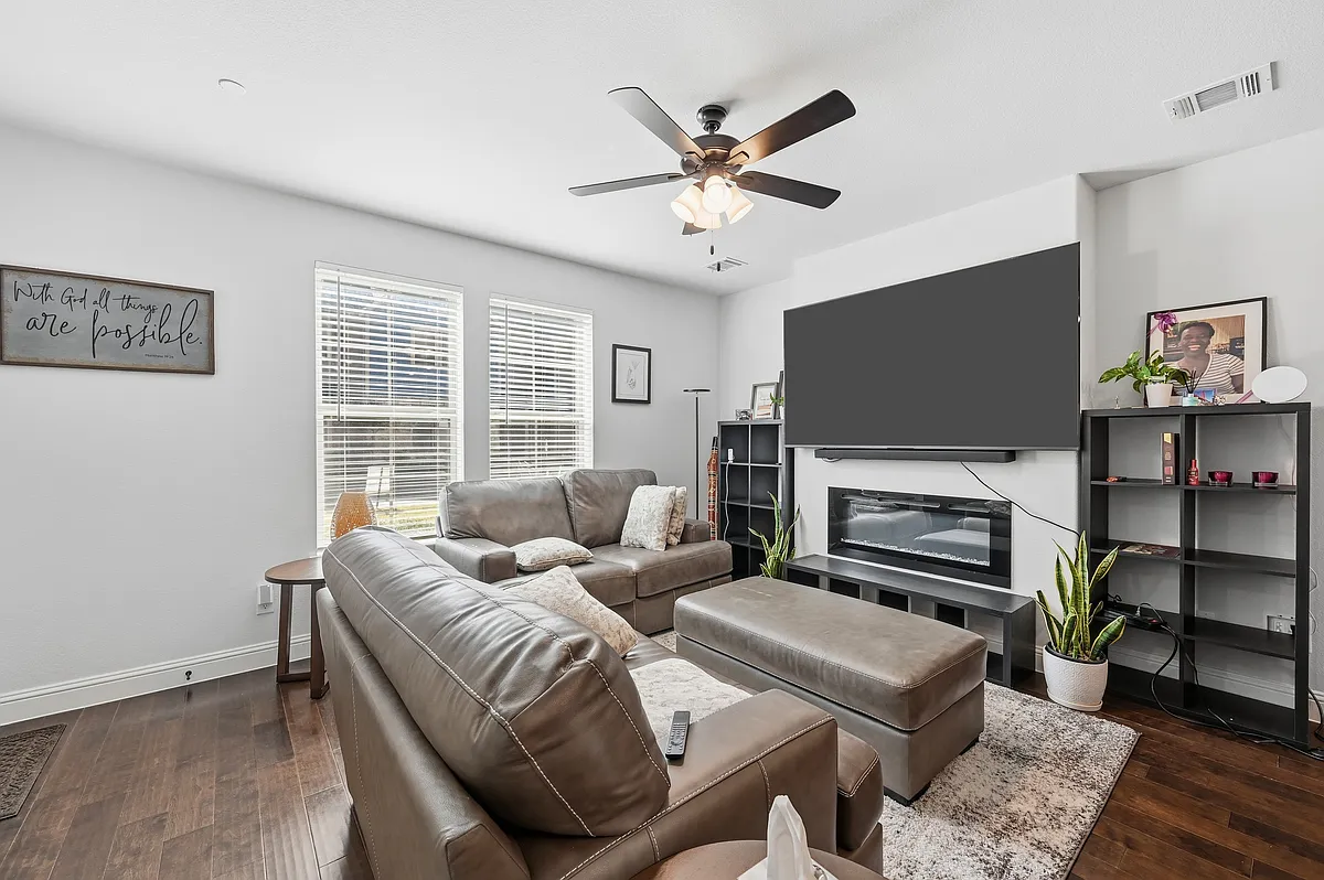 Building Photo - 3544 Thistlewood Dr