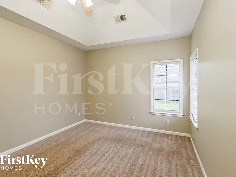 6345 Renwood Loop — Photo 9