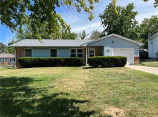 132 Bretton Ct, Decatur, IL 62521