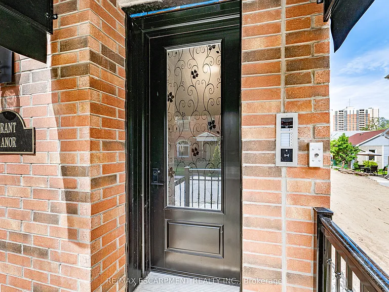 36 Grant Ave #1A — Photo 10