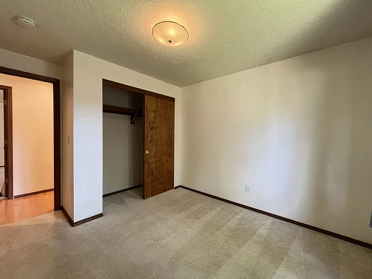 4825 SW Marigold St — Photo 30