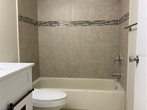 4th image of 14310 Hanging Moss Cir APT 101