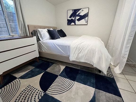 5th image of 1145 Valencia Way Unit B