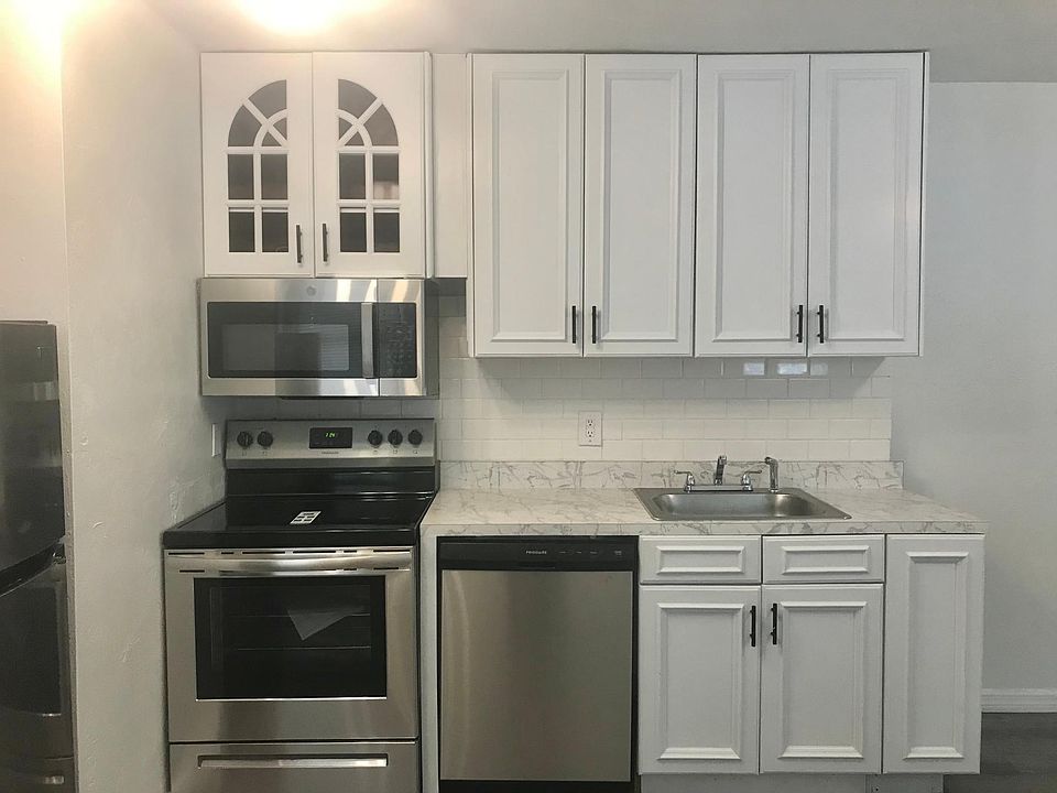1st image of 1200 Stearns St #4