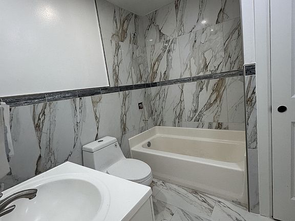 4th image of 14 Church St #1