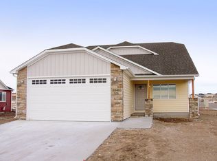 3309 Fire Side Dr, Cheyenne, WY 82001