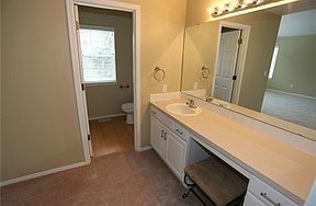 2nd image of 1924 S 368th Pl