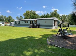 1143 Mabe Dr, Summerton, SC 29148
