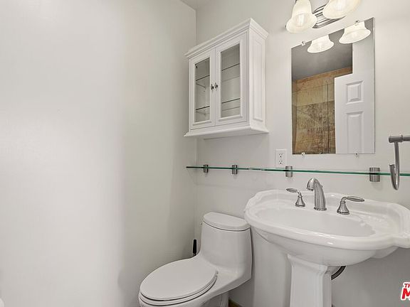 4th image of 2007 W 180th Pl