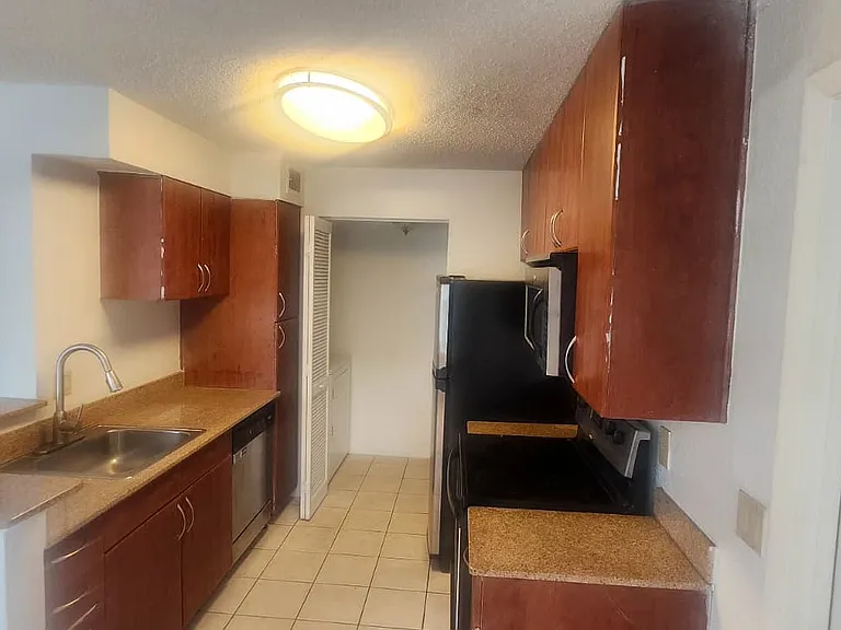 11562 Westwood Blvd #922 — Photo 6