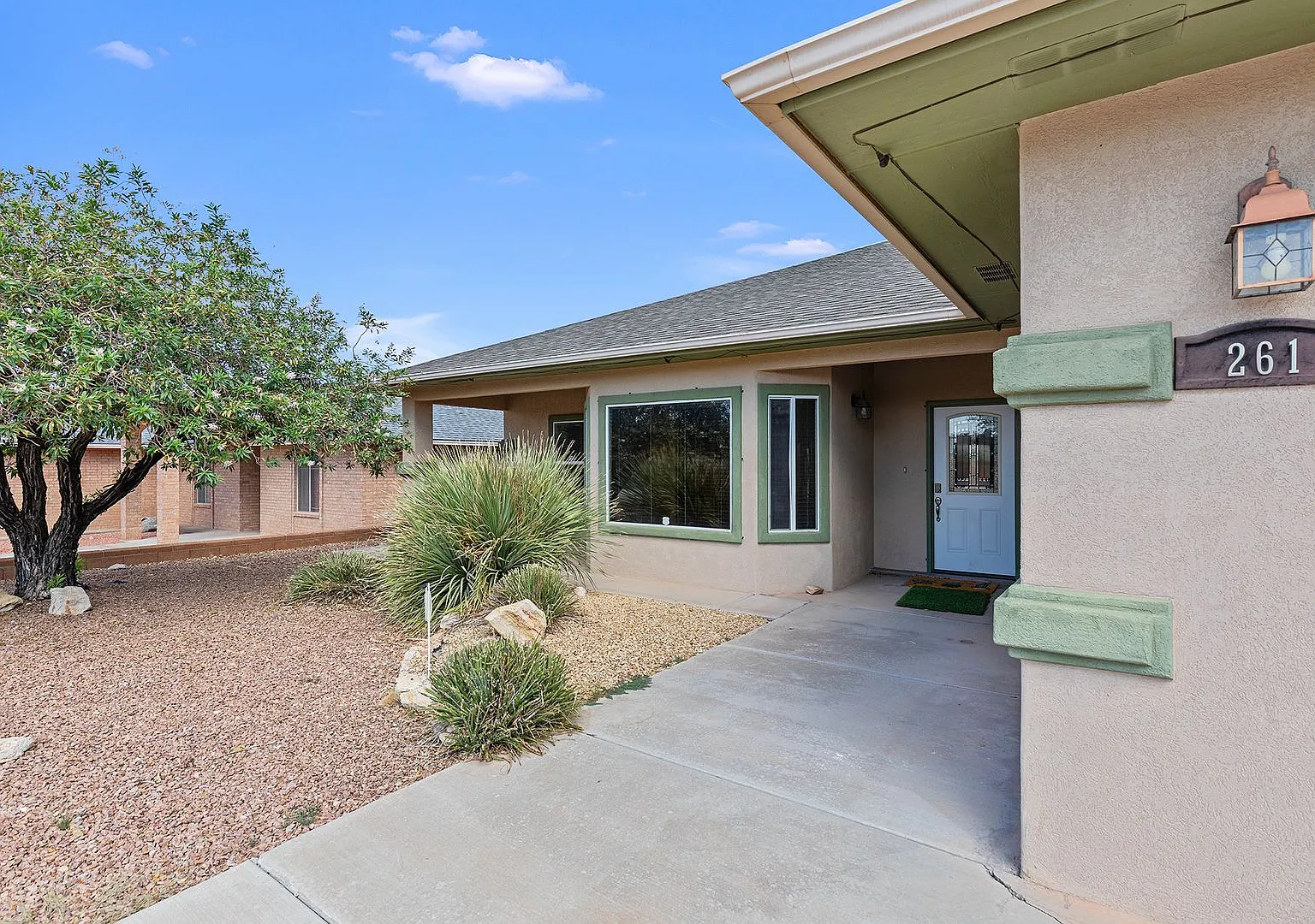 3 Bedroom, 3 Bath Home near Golf Course — Photo 2