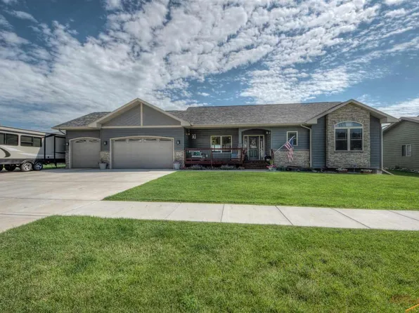 7270 Castlewood Dr, Summerset, SD 57718