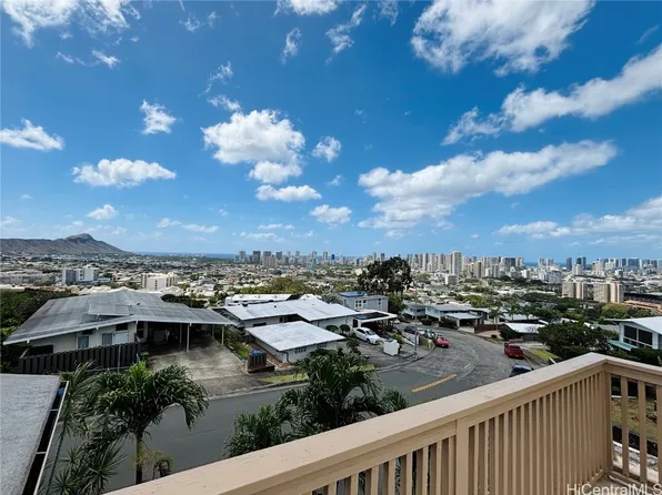 1404 Kaminaka Dr, Honolulu, HI 96816