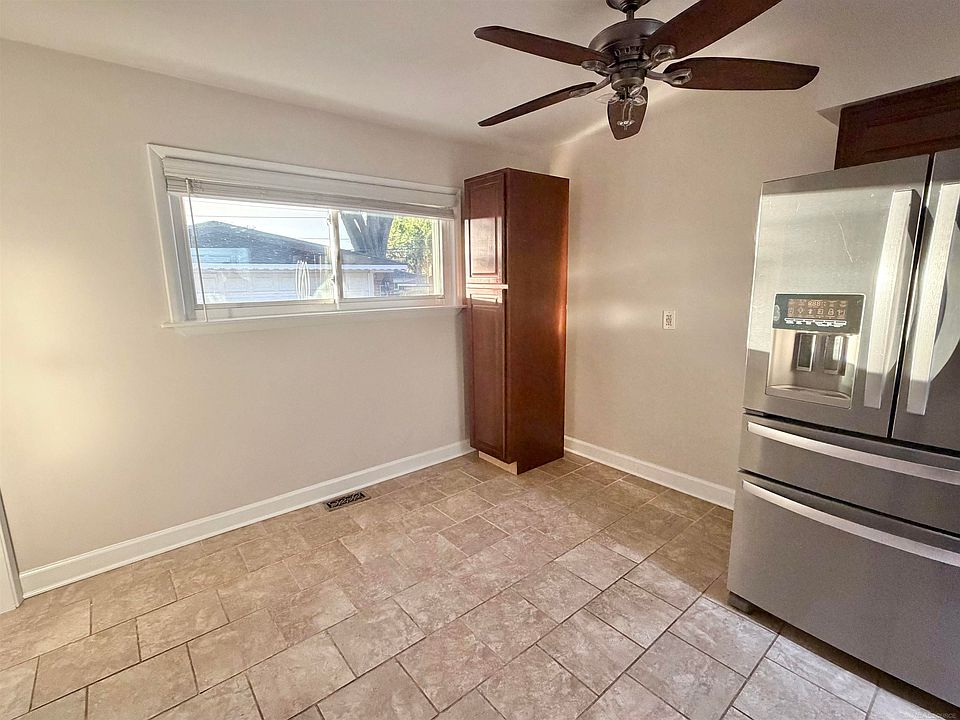 32511 Eiffel Ave, photo 14