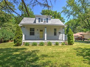 4020 E Cantrell St, Decatur, IL 62521