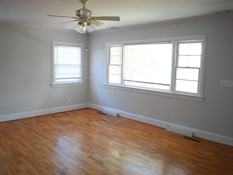 2103 Pender Ave #1 — Photo 4