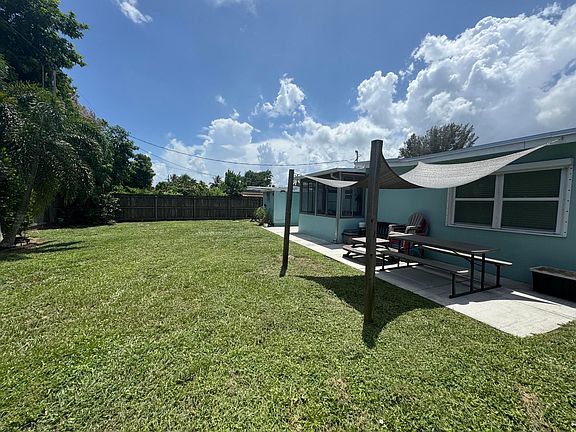 5th image of 750 Hibiscus Drive