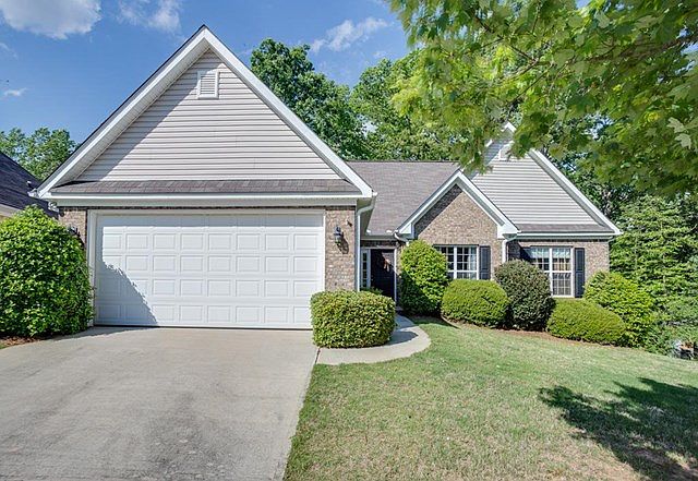 1st image of 941 Brenau Point Dr