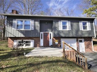 91 Rolling Green Dr #A-10, Waynesville, NC 28786