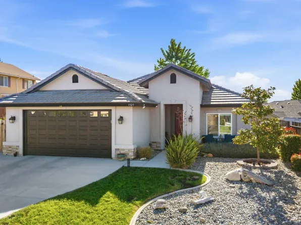 1327 Fair Oak Dr, Tehachapi, CA 93561