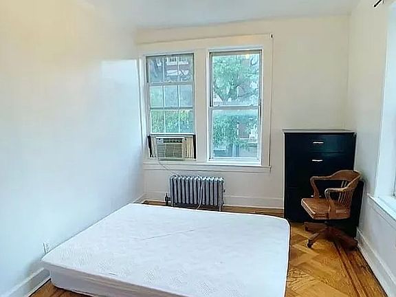 4th image of 41-12 29th St #2