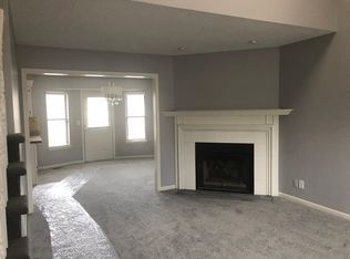 10919 W 115th St, Overland Park, KS 66210