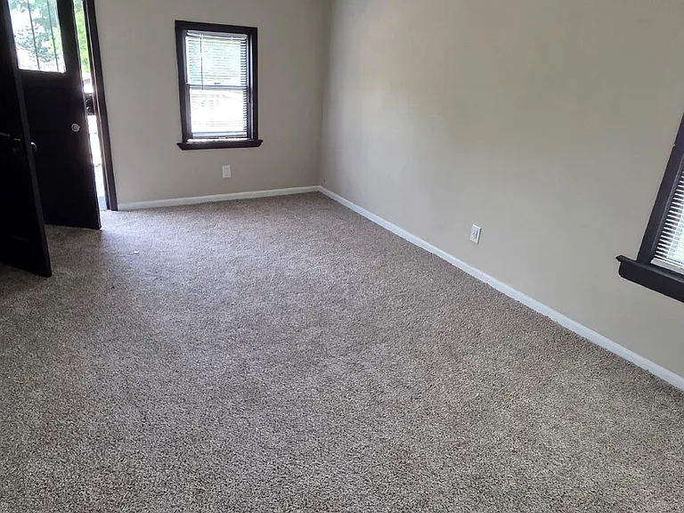 3622 Cecilia Ave — Photo 8
