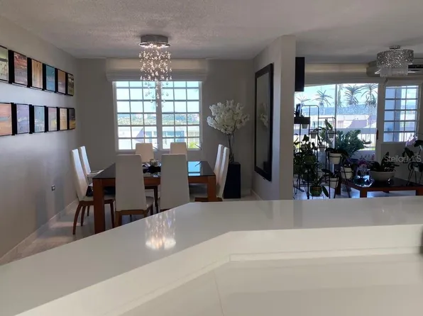 1 Avenue Colinas Del Bosque Ave #J-402, Bayamon, PR 00961