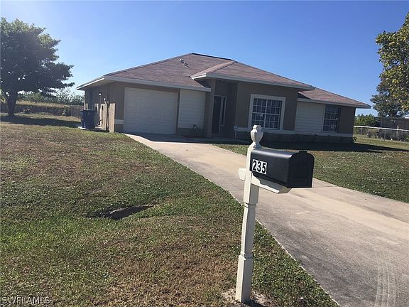 2nd image of 235 E Eaglesmere Dr