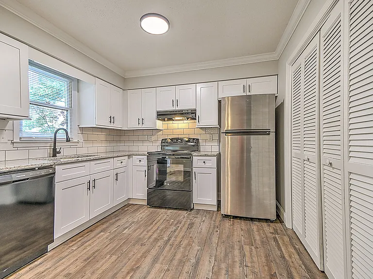 348 River Rd #A6 — Photo 2