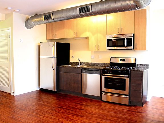 5th image of 4537 S Drexel Blvd APT 410