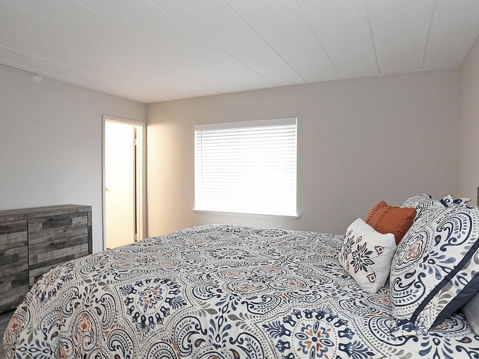 4175/4185 2 Bedroom Apartment