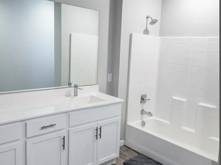 1376 E Avenida Isabela — Photo 15