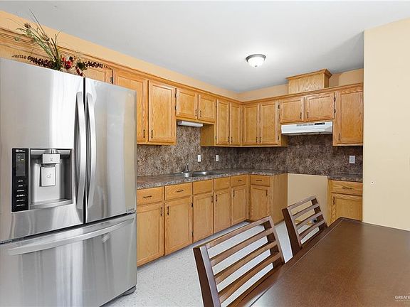 5th image of 10507 N Moore Ln
