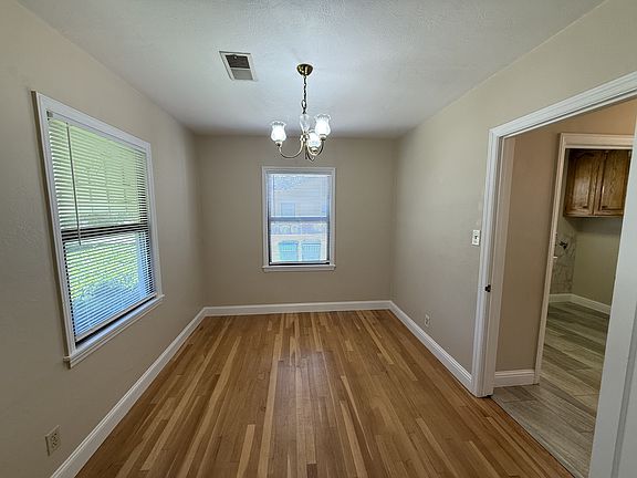 5th image of 1316 Arbutus Ave