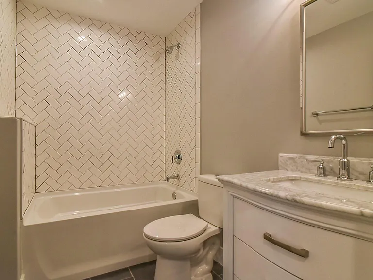 67-02 Logan Ave — Photo 9