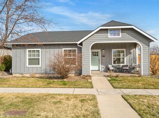 20688 White Dove Ln, Bend, OR 97702