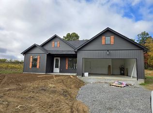 8897 Jacksboro Rd, McMinnville, TN 37110