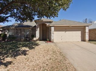 3120 Steamboat Dr, Fort Worth, TX 76123