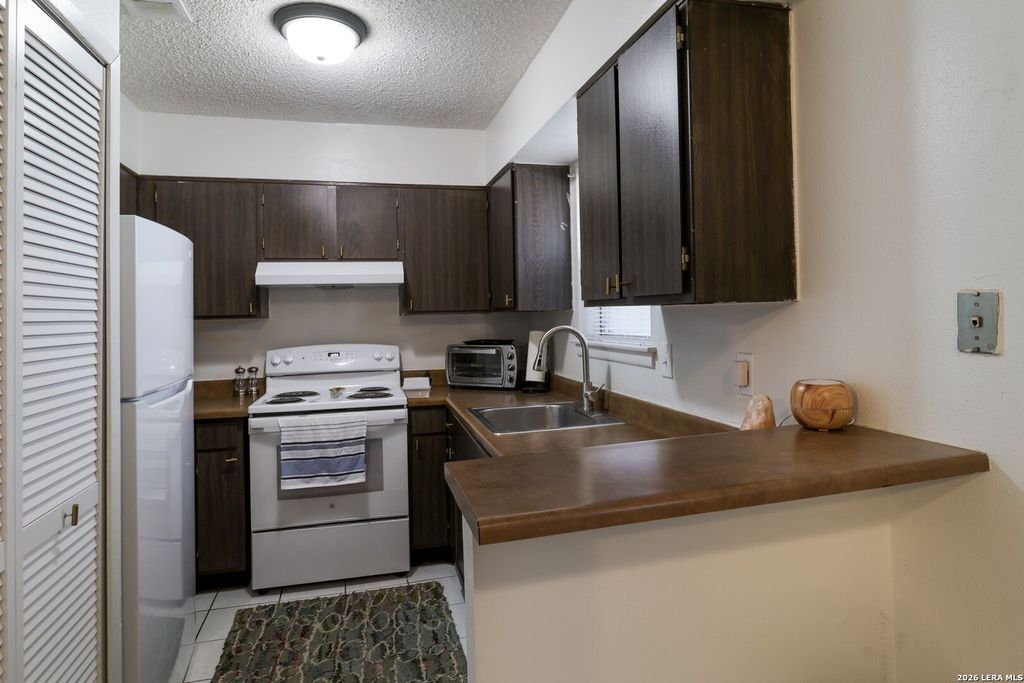 923 Vance Jackson Rd #708, San Antonio, TX 78201 condo