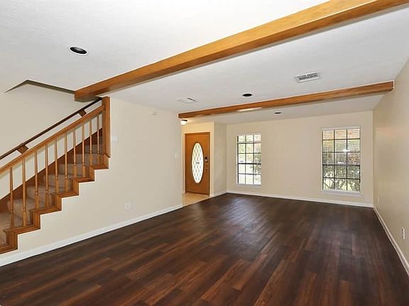 3rd image of 11619 Trailmont Dr