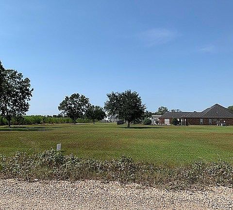 3rd image of 112 Foley Plantation Rd